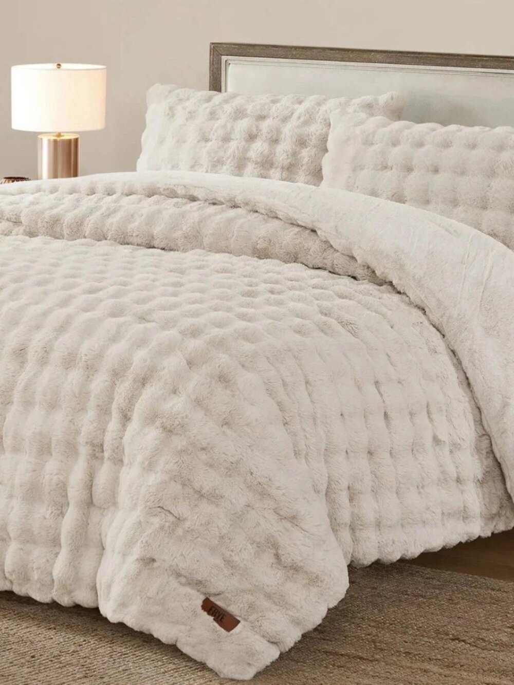 FRYE QUEEN Luxury Bubble Faux Fur Comforter 3 Piece Set, NWT